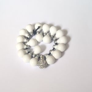 Elegant White‎ and Silver Beaded Bracelet with Charm